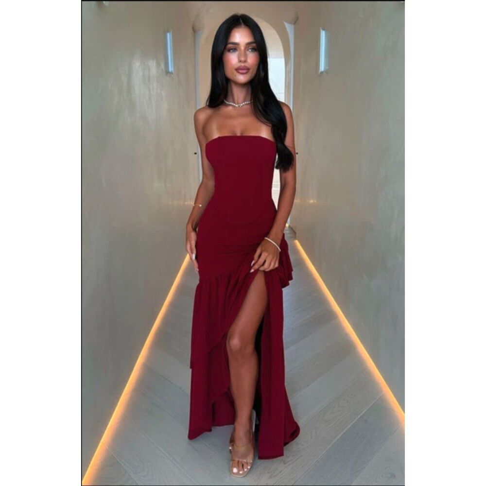 NWT That's So Fetch Thalassa Maxi Dress Burgundy 2 XS strapless corset lace up